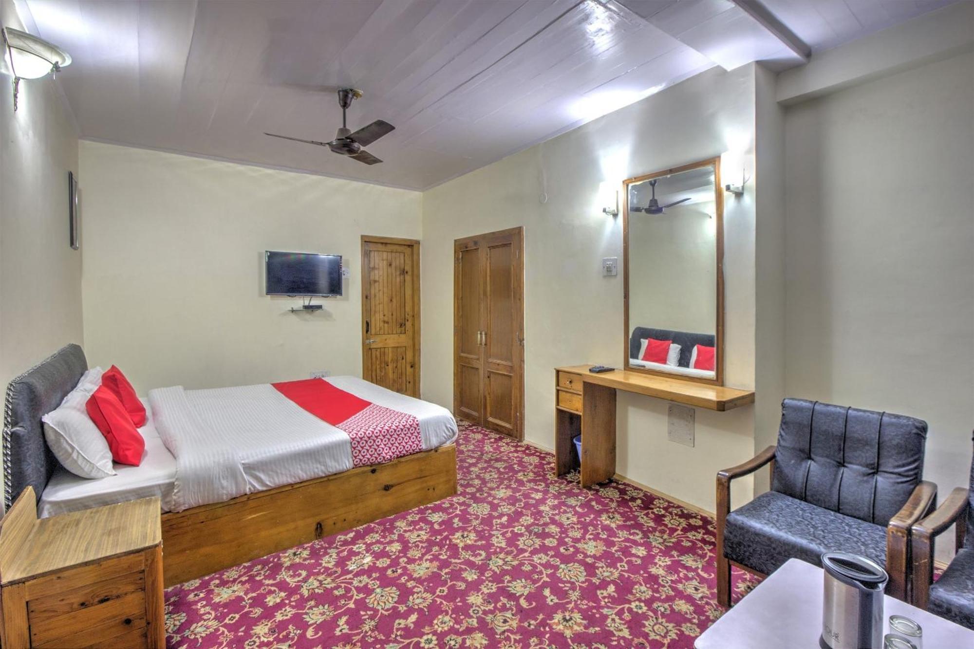Capital O Shishamaati Hotel Kullu Bagian luar foto