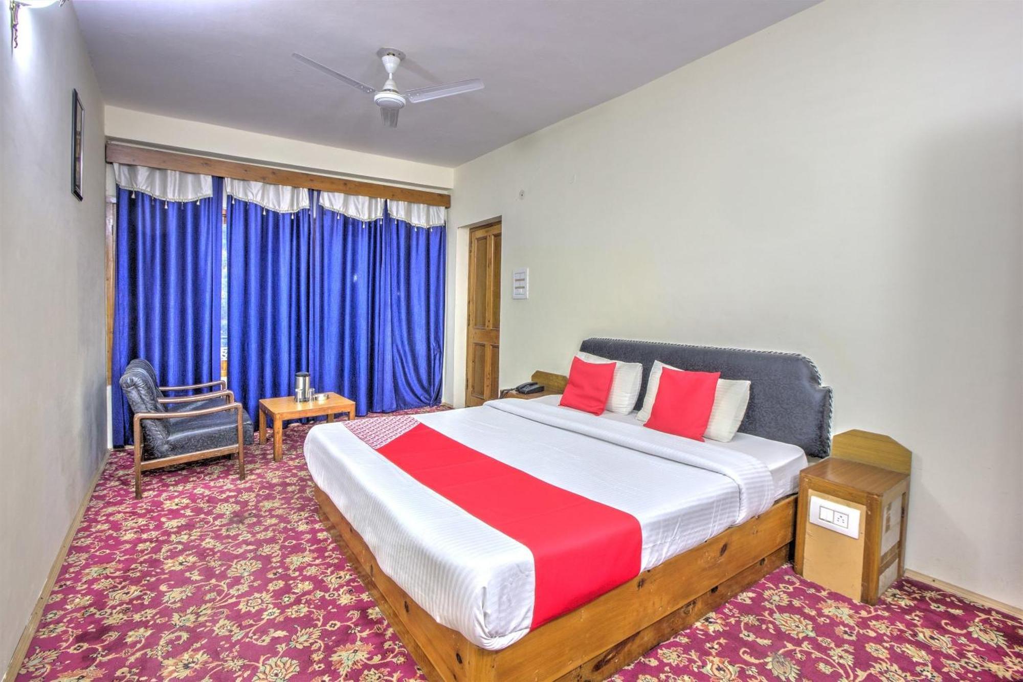 Capital O Shishamaati Hotel Kullu Bagian luar foto